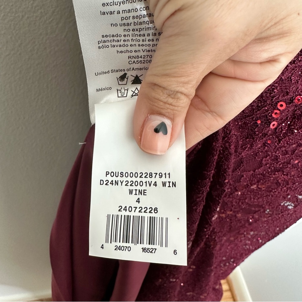 NEW David’s Bridal Jules and Cleo Sparkle Lace Dress with Corset Bodice Wine Red - Picture 6 of 12